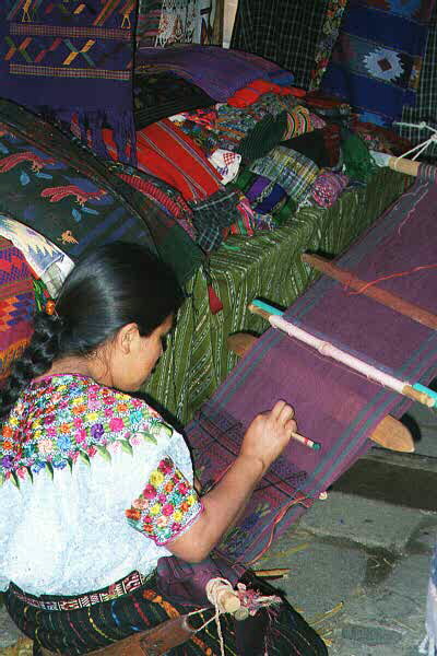 guatemalan mayan back-strap loom